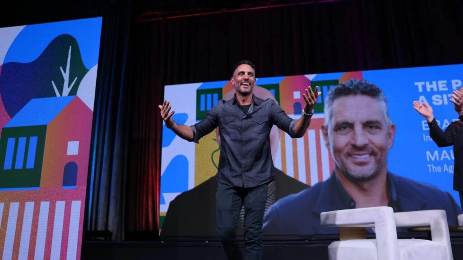 WATCH: Mauricio Umansky Debuts American Real Estate Association